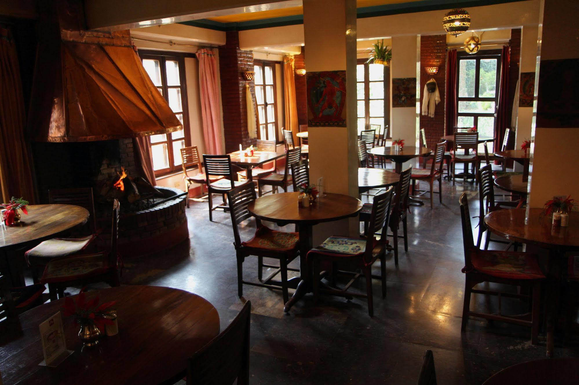 Hotel Vajra Katmandou Extérieur photo